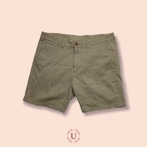 Arket Flat Front Chino Shorts 32”